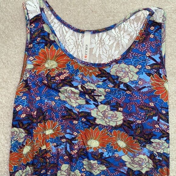 NWOT! Gilli Floral/Lace Tank Top - Picture 9 of 14